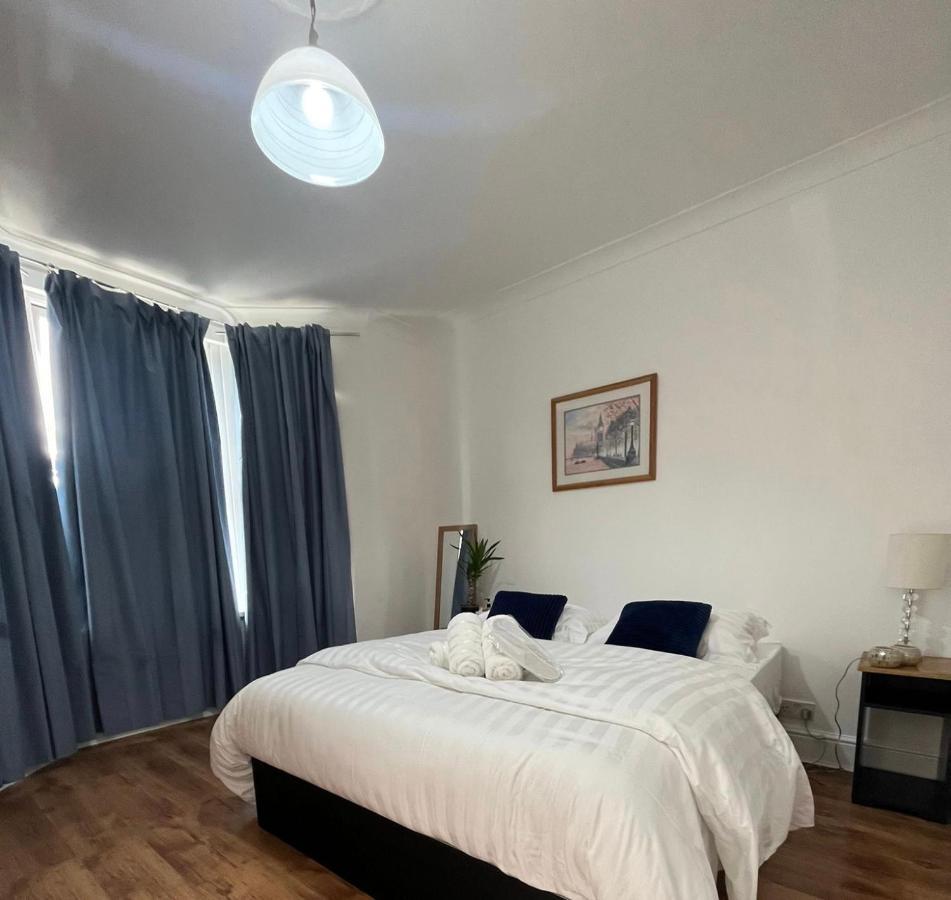 Park View Homestay Баркинг Экстерьер фото
